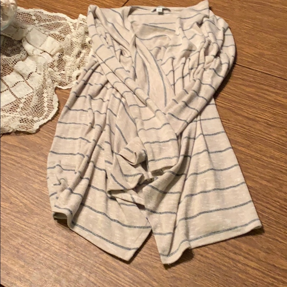 Cardigan - Picture 4 of 4